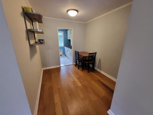 224-23 Kingsbury Avenue B, Oakland Gardens NY 11364