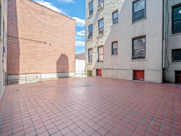 39-82 65th Place 4F, Woodside NY 11377