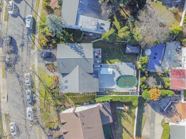 972 S End, Woodmere NY 11598