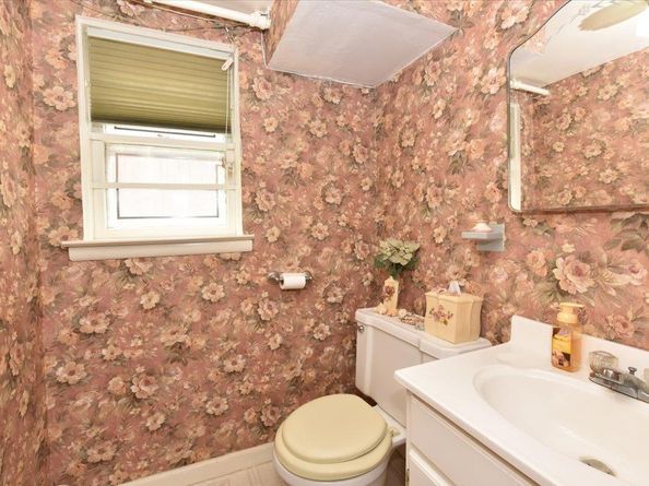 8519 212th Street, Hollis Hills NY 11427