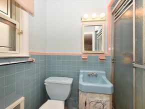 8519 212th Street, Hollis Hills NY 11427