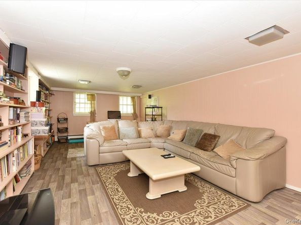 8519 212th Street, Hollis Hills NY 11427