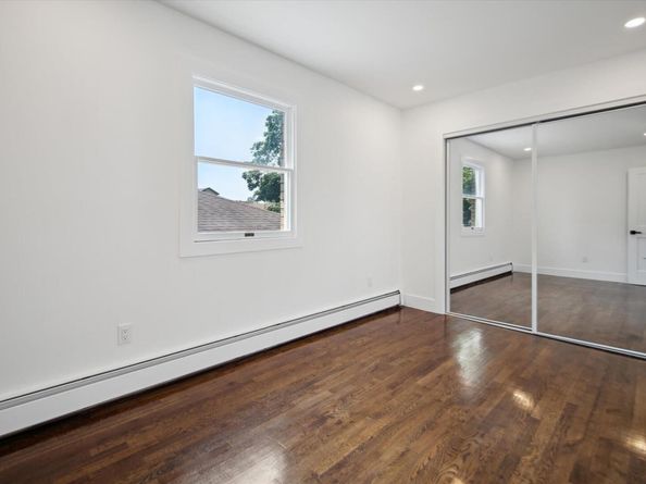 86-18 Sutro Street, Holliswood NY 11423