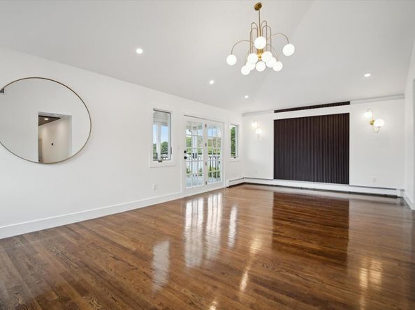 86-18 Sutro Street, Holliswood NY 11423