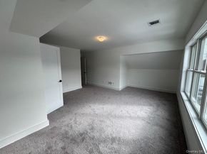 11 Colonels Path, Manorville NY 11949