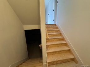 11 Colonels Path, Manorville NY 11949