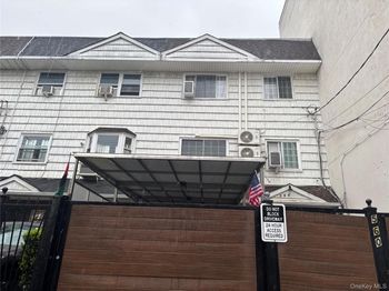 560 Jerome Street