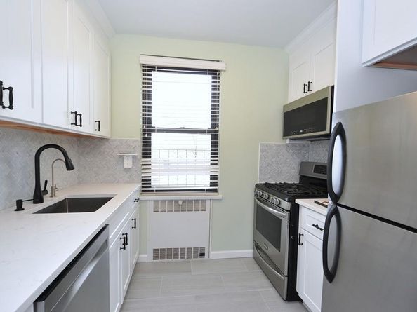 66 Rockledge Road 1B, Hartsdale NY 10530