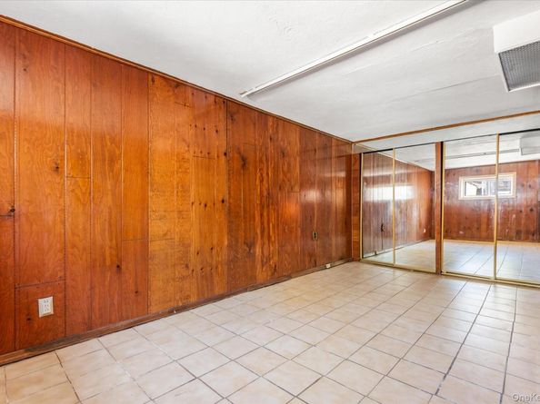 21610 115th Court, Cambria Heights NY 11411