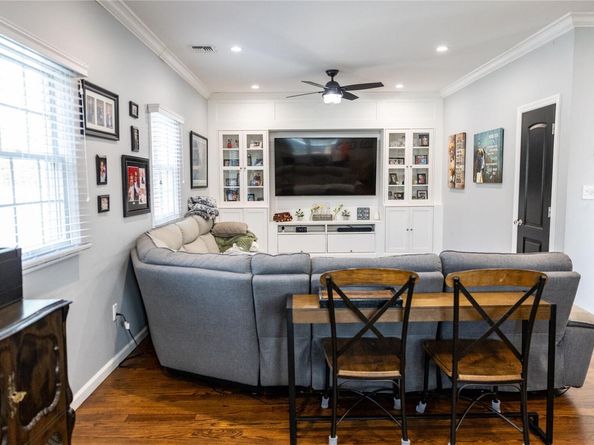 52 S Windhorst Avenue, Bethpage NY 11714