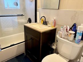 530 Dubois Avenue  2C, Valley Stream NY 11581