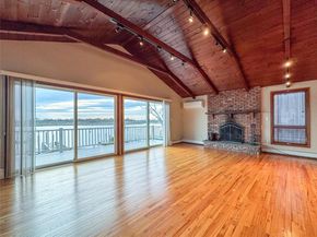 208 Block Lane, Harbor Isle NY 11558