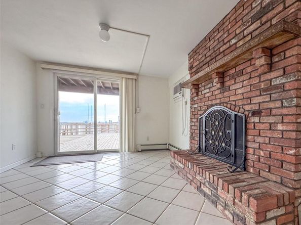 208 Block Lane, Harbor Isle NY 11558