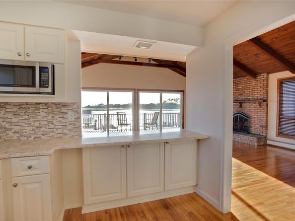 208 Block Lane, Harbor Isle NY 11558