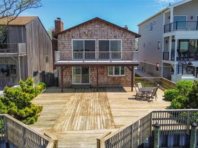 208 Block Lane, Harbor Isle NY 11558