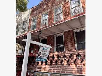 487 E 93rd Street
