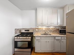 90-60 Union Turnpike 9E, Glendale NY 11385