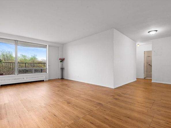 90-60 Union Turnpike 9E, Glendale NY 11385