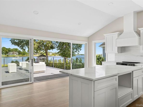 193 Holiday Boulevard, Center Moriches NY 11934