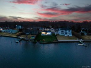 193 Holiday Boulevard, Center Moriches NY 11934