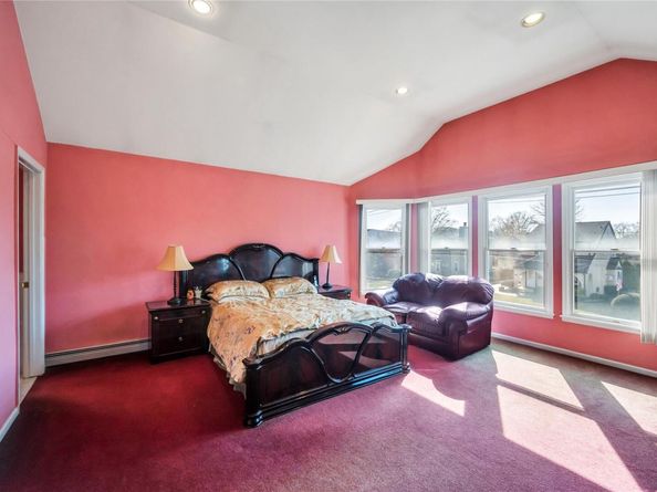 133 Wentworth Avenue, Albertson NY 11507