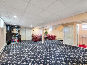 133 Wentworth Avenue, Albertson NY 11507