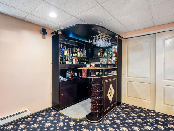 133 Wentworth Avenue, Albertson NY 11507