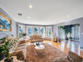 133 Wentworth Avenue, Albertson NY 11507