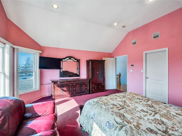 133 Wentworth Avenue, Albertson NY 11507