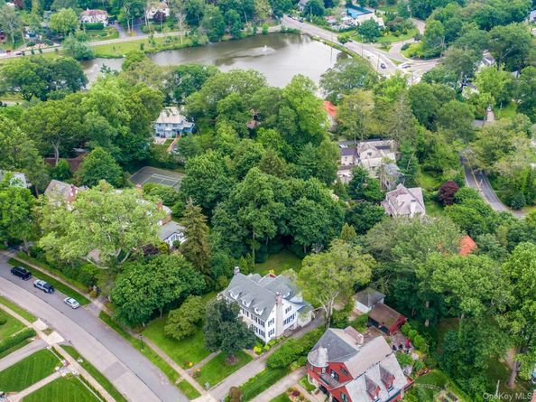 49 Overlook Circle, New Rochelle NY 10804