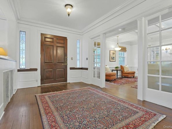 49 Overlook Circle, New Rochelle NY 10804