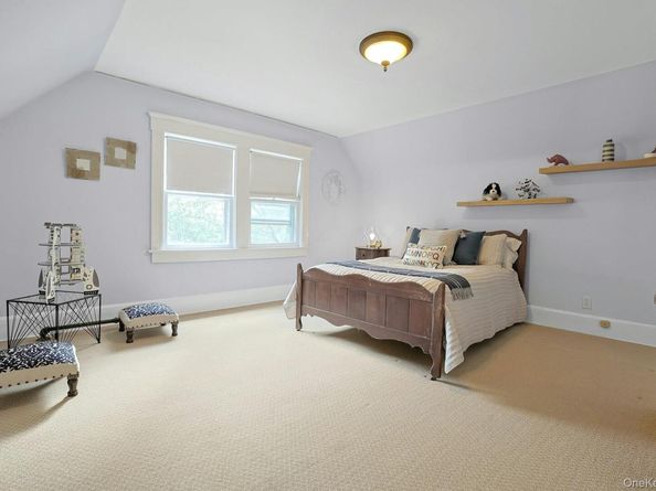 49 Overlook Circle, New Rochelle NY 10804