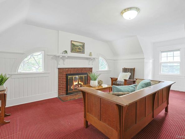 49 Overlook Circle, New Rochelle NY 10804