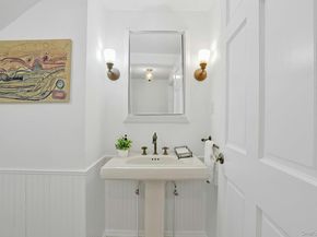 49 Overlook Circle, New Rochelle NY 10804