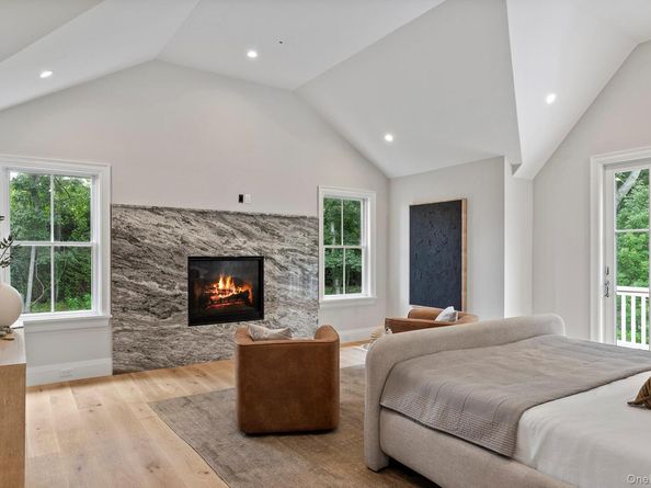 2524 Noyack Rd, Sag Harbor NY 11963