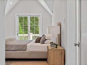 2524 Noyack Rd, Sag Harbor NY 11963