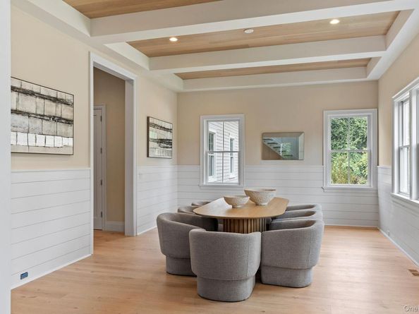 2524 Noyack Rd, Sag Harbor NY 11963
