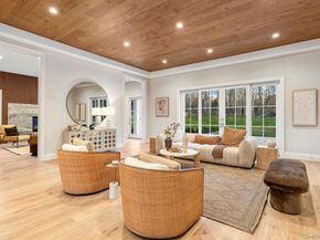 2524 Noyack Rd, Sag Harbor NY 11963