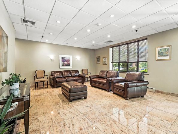 1374 Midland Avenue PH9, Bronxville NY 10708