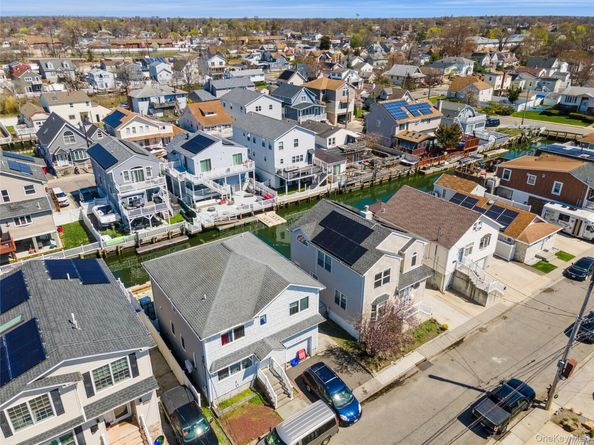 647 Lincoln Street, Baldwin Harbor NY 11510