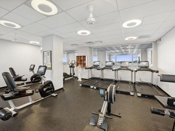 166-25 Powells Cove Boulevard 7E, Beechhurst NY 11357