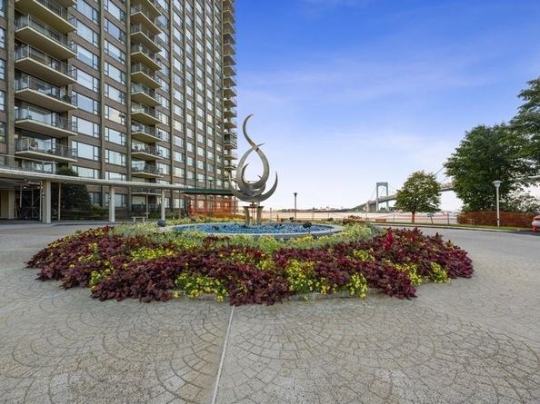 166-25 Powells Cove Boulevard 7E, Beechhurst NY 11357