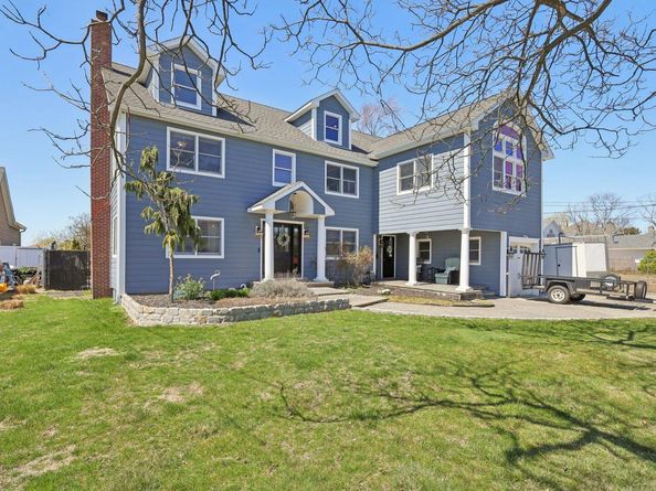 230 W Islip Road, West Islip NY 11795