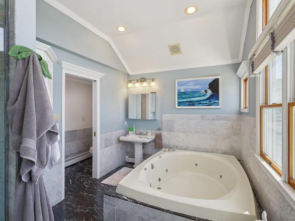 230 W Islip Road, West Islip NY 11795