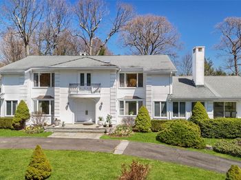 14 Lakeside Drive