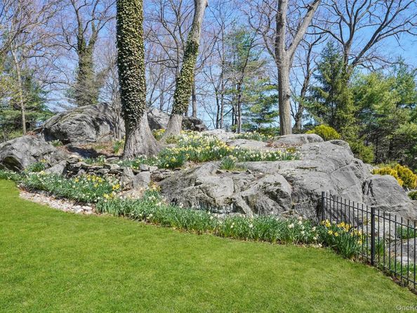 14 Lakeside Drive, Rye NY 10580