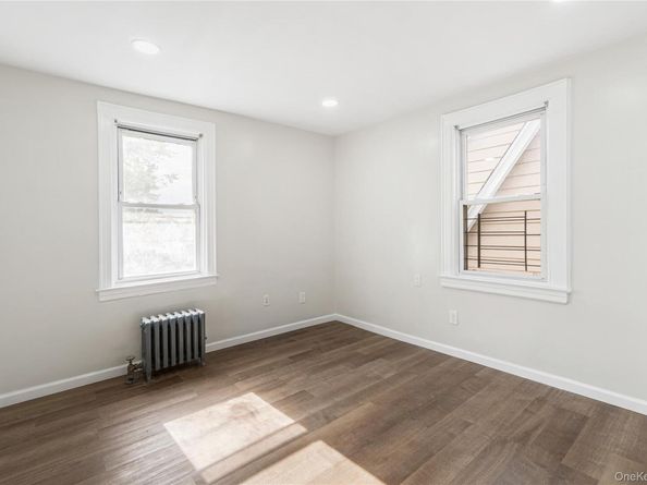 214-10 113 Avenue, Queens Village NY 11429