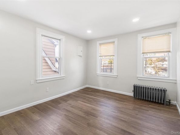 214-10 113 Avenue, Queens Village NY 11429