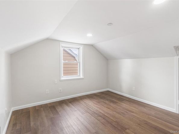 214-10 113 Avenue, Queens Village NY 11429