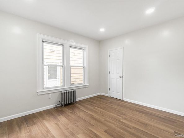 214-10 113 Avenue, Queens Village NY 11429